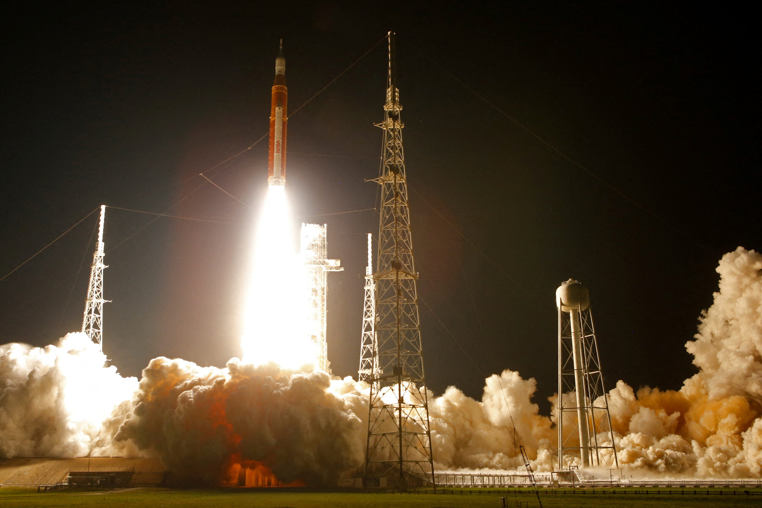 NASA's Artemis rocketship on course for moon after epic launch - NOTICE ...